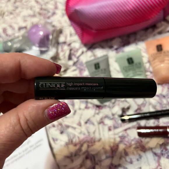 NEW Clinique 8pc Kit Cleaning Balm Face Soap Moisture Mask Eyeliner Mascara Bag - Picture 7 of 16